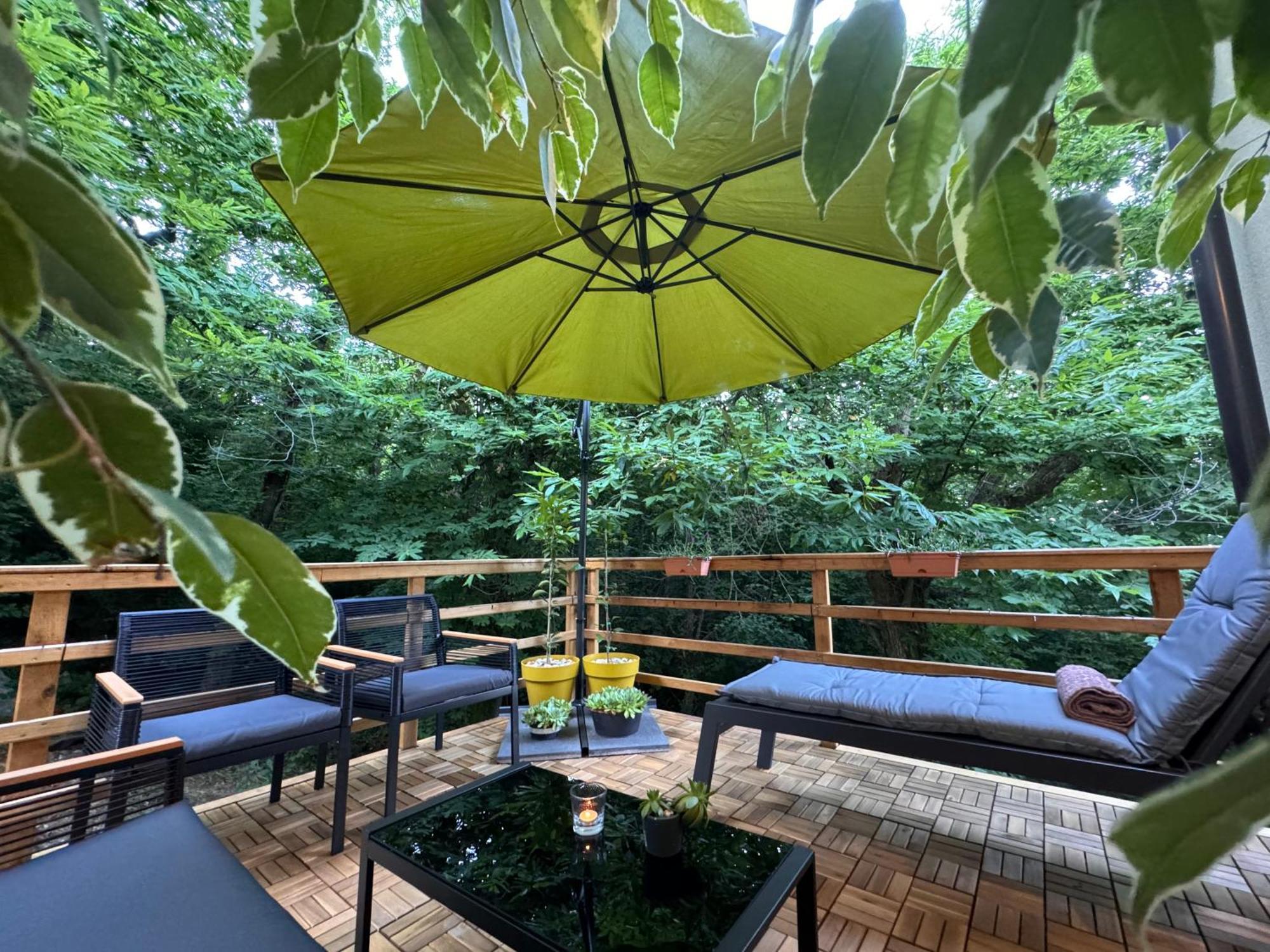 Apartment With A Terrace Forest Home Lullula Veprinac Luaran gambar